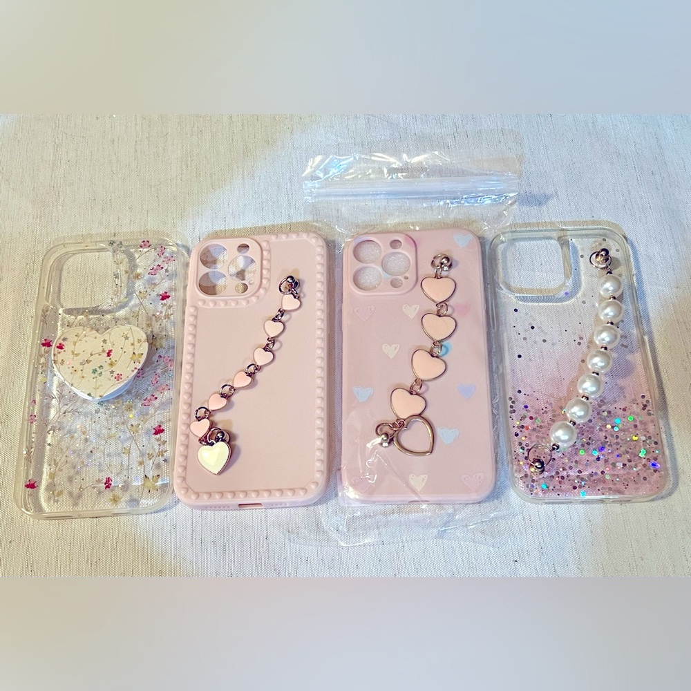 Set of 4 iPhone 13 max cases